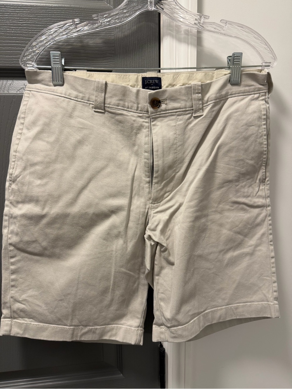 J. Crew Men’s Flat Front Chino Shorts in Light Khaki